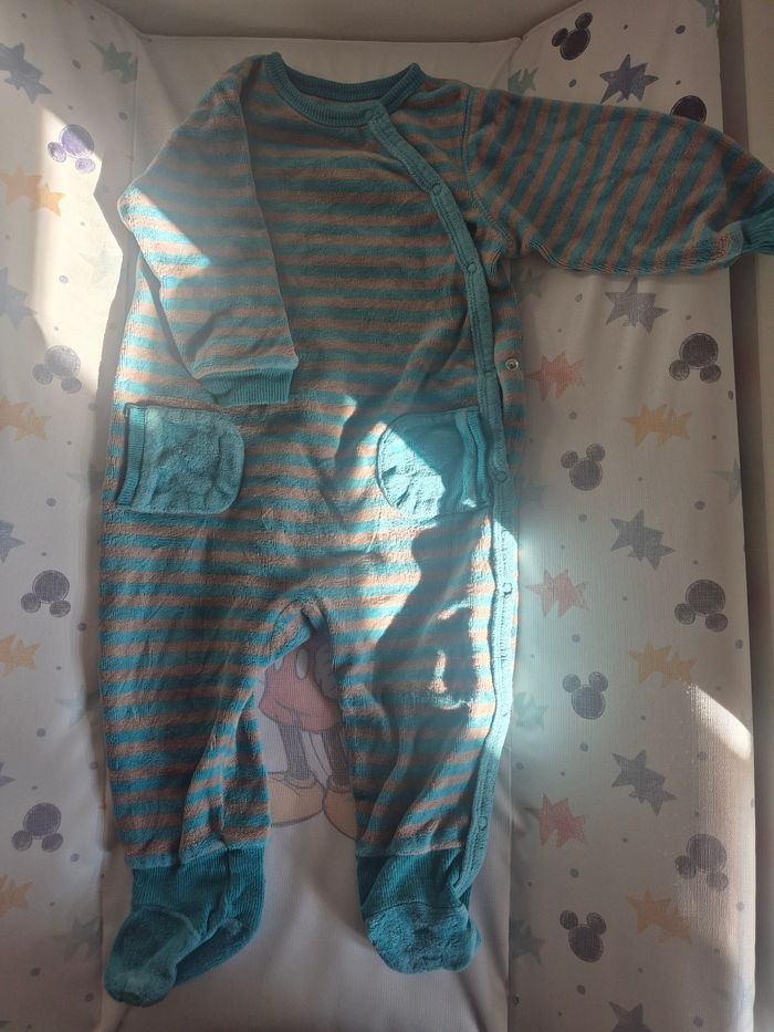Lot pyjamas 9 mois - photo numéro 9