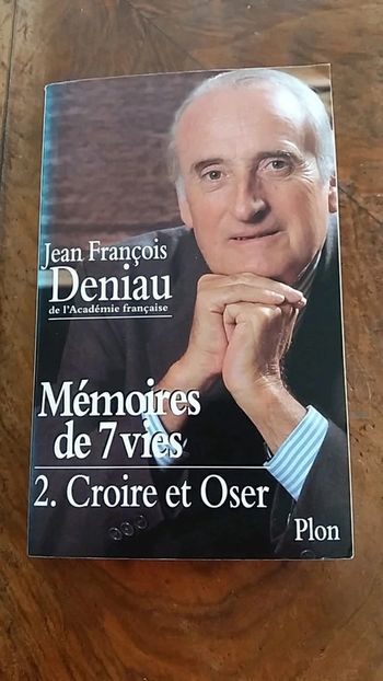 Livre adulte mémoire de 7 vies