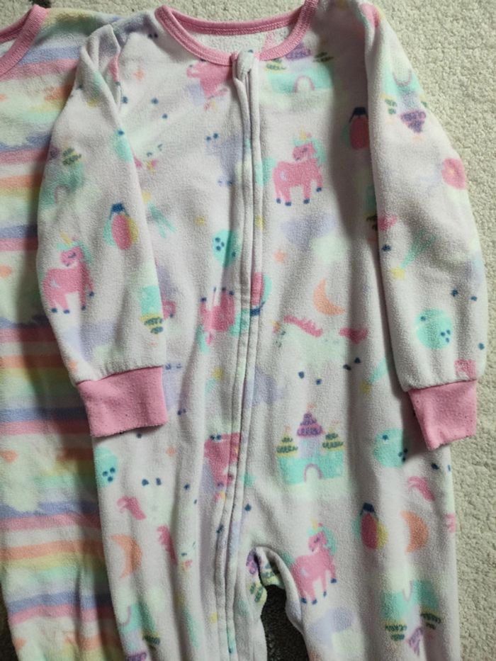 Lot 2 pyjamas licorne arc en ciel - photo numéro 2