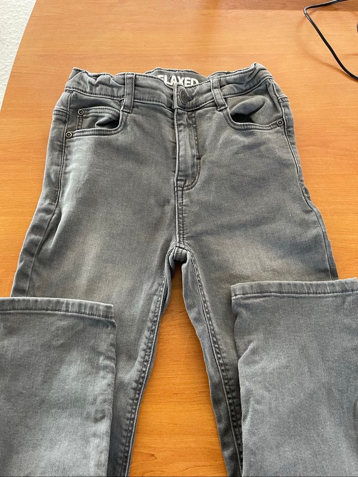 1 lot de pantalons 7 ans