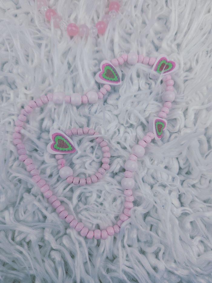 Lot de bracelets et colliers 🎅 - photo numéro 3