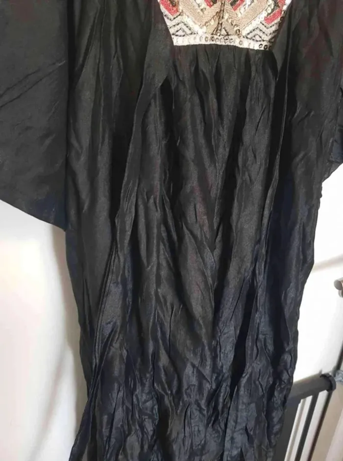 Robe  effet froisé  taille 40  42 - photo numéro 3