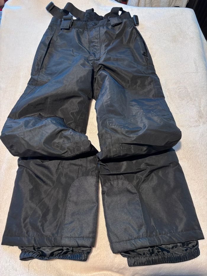 🌸Pantalon ski noir garçon taille 134/140🌸