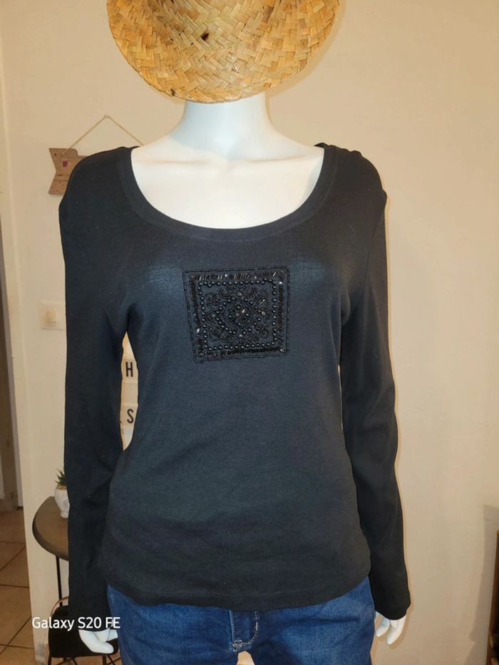 Haut noir Caroll