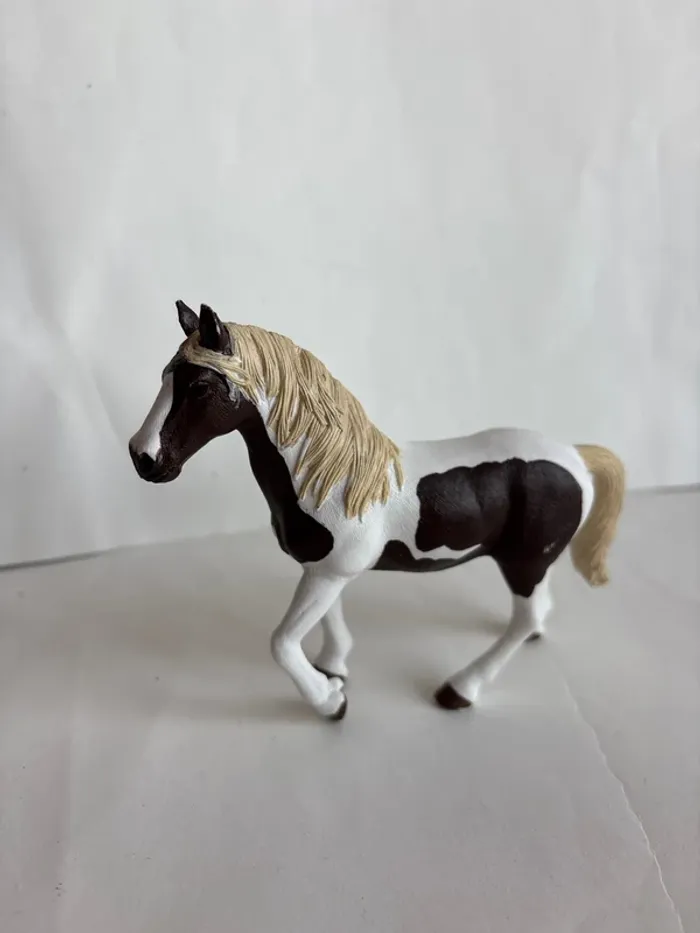 Jument Pinto Schleich