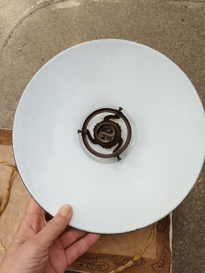 Suspension lustre porcelaine avec contrepoids ancien vintage - photo numéro 3