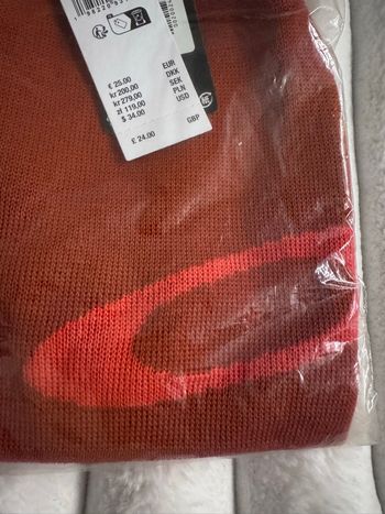 bonnet oakley rouge éclipse