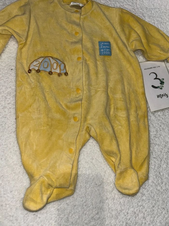 Pyjama bébé 2000 - photo numéro 4
