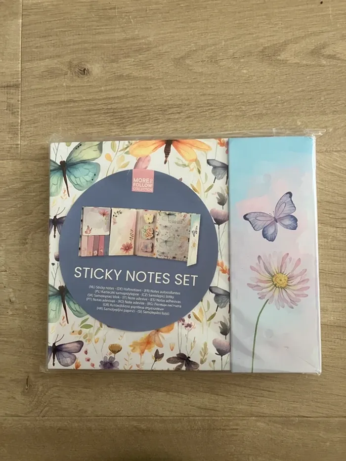 Set de papeterie post it sticky note set motif papillon neuf