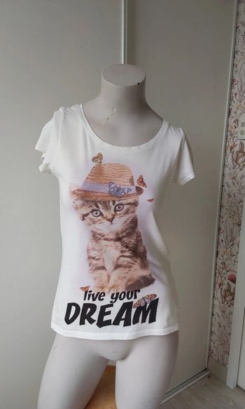 Tee shirt blanc imprimé d un joli petit  chat rétro rigolot T34