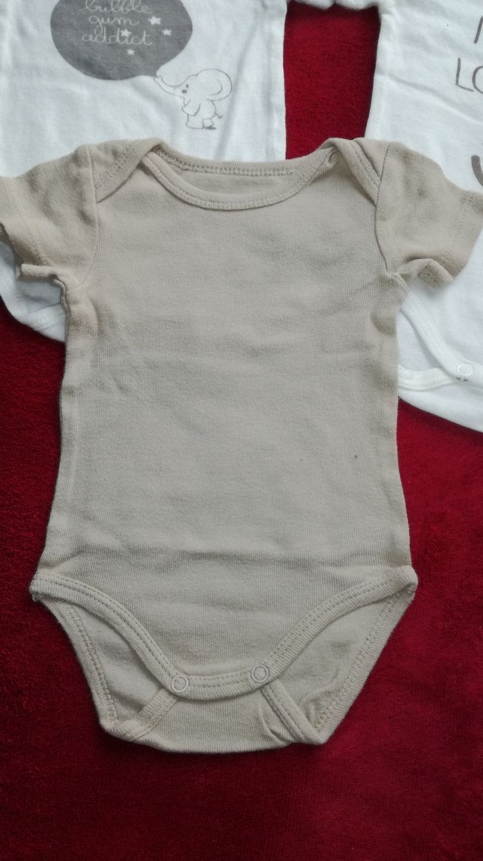 Lot de 5 bodys manches courtes 3 mois mixte kiabi - photo numéro 3