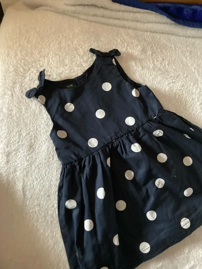 Robe Kiabi, noir à pois blanc, 12 mois - photo numéro 2