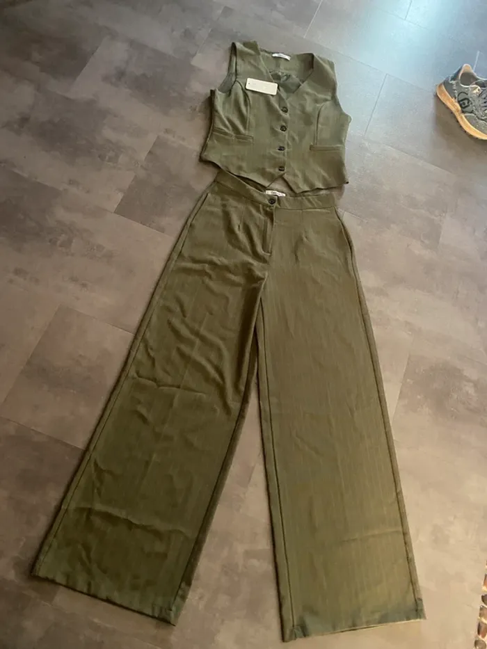 Ensemble neuf