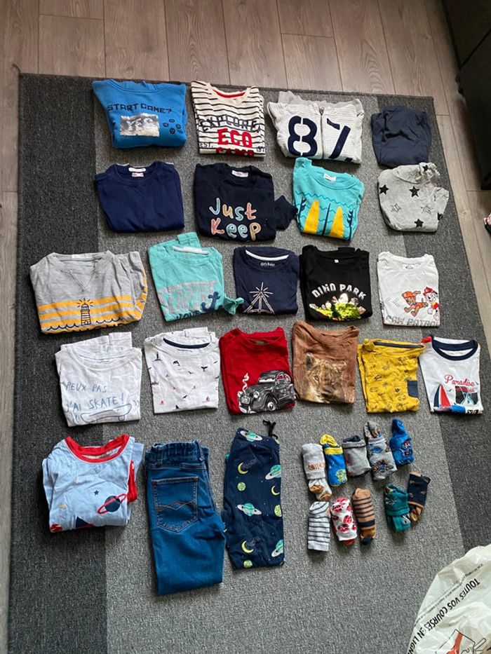 Lot vêtements 6 ans