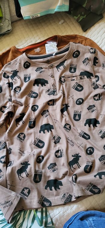 Deux tee-shirt orchestra 12 ans 