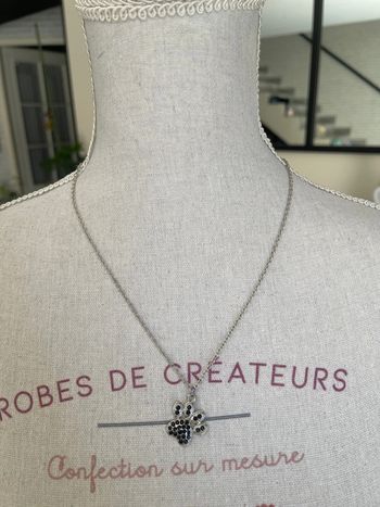 Chaîne avec pendentifs