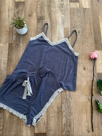 - Pyjama     - Taille S  - Très bon état