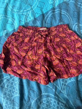 Short fleuri