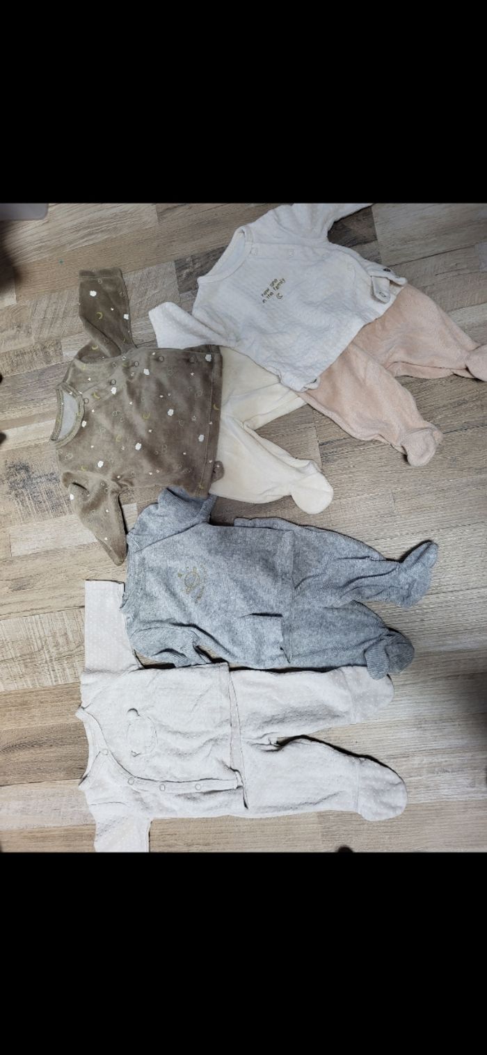 Lot de pyjama bébé