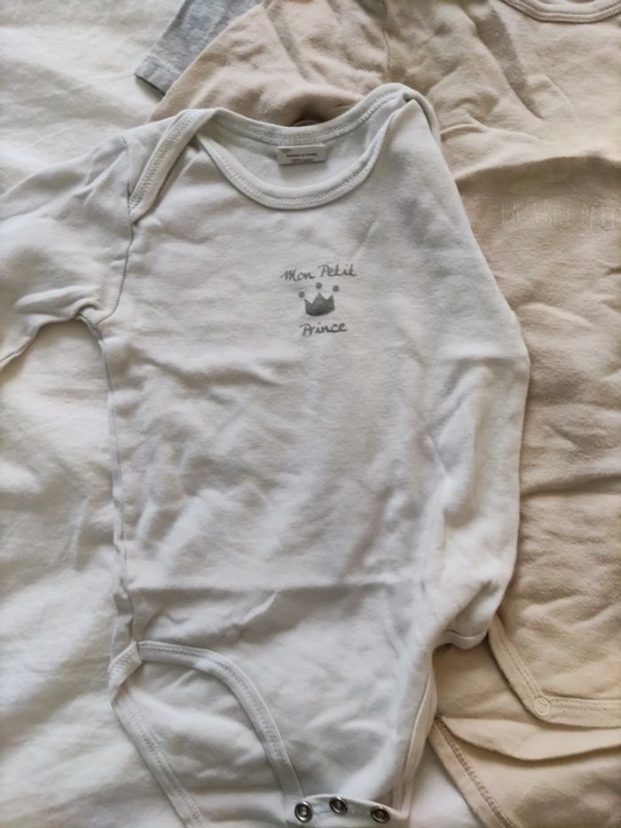 Lot body 18 mois - photo numéro 3