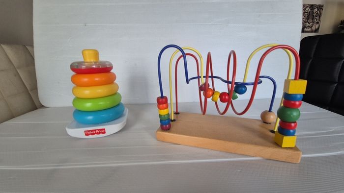 Lot de 2 jouets bébé