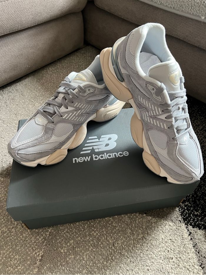 New Balance 9060 Grey