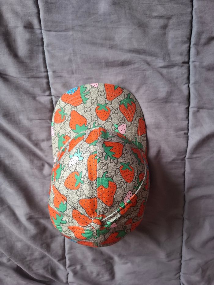 Casquette gucci fraise - photo numéro 2