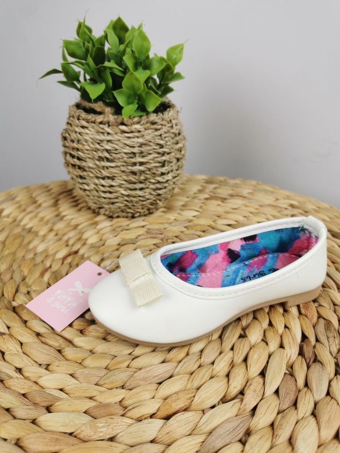 Ballerines blanches Nina Girl Pointure 24 - photo numéro 2