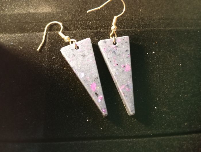 Boucles d'oreilles petit triangle - photo numéro 2
