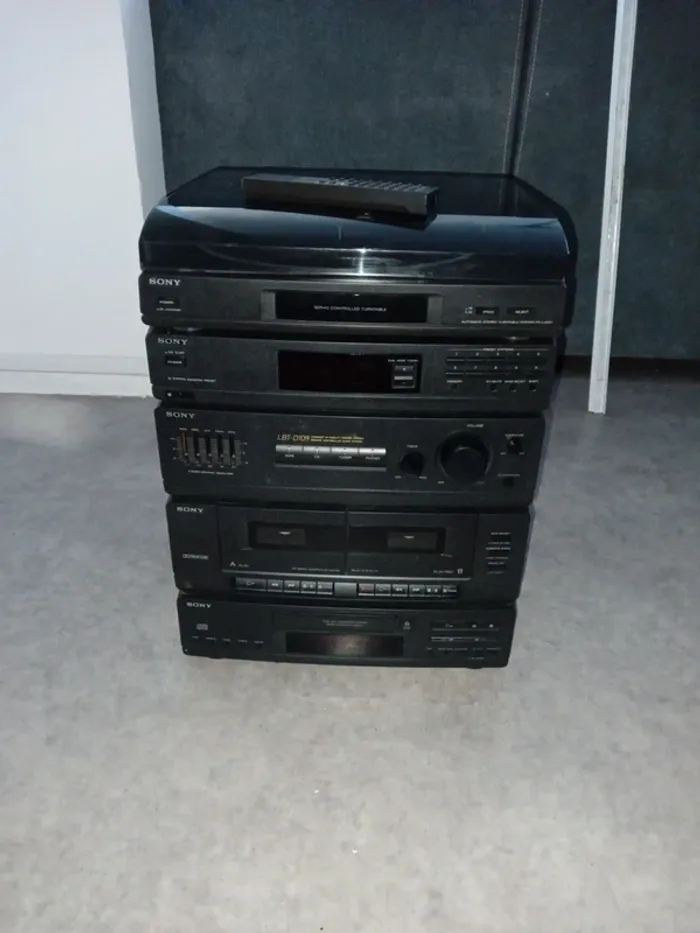 Sony LBT-D109 Compact Hi-Fidelity Stereo System