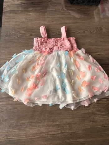 Robe papillon