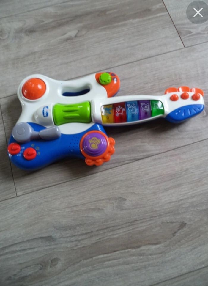 Guitare Chicco