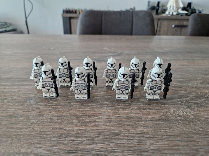 Figurines type lego 10 clones de première génération star wars
