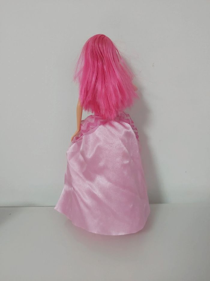 Poupée Barbie musicale - photo numéro 3