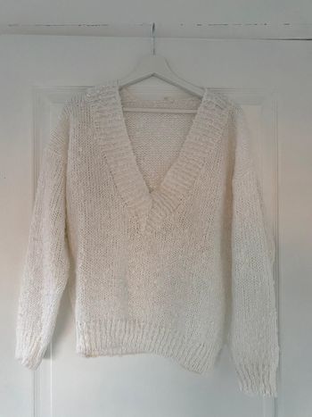 Pull blanc col V