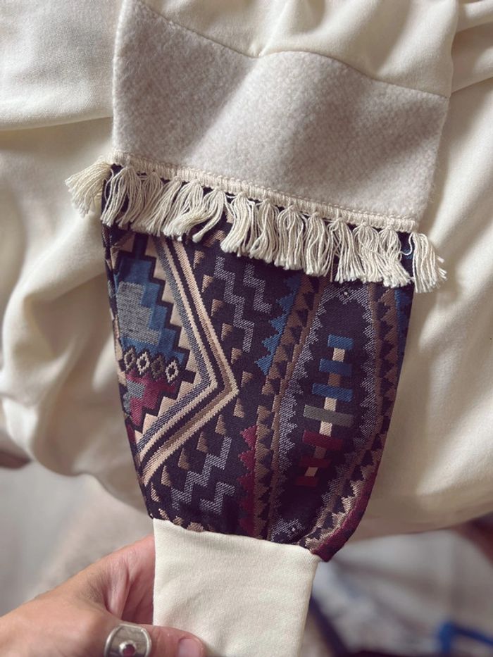 Sweat-shirt Stradivarius Taille S neuf beige avec manches - photo numéro 5