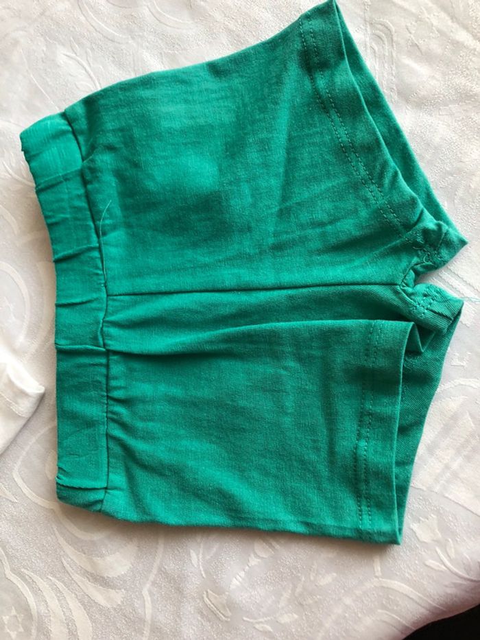 Ensemble neuf haut Winnie l ourson 6 mois short vert - photo numéro 4