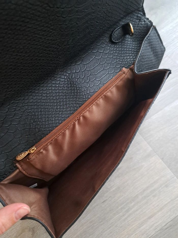Pochette noire - photo numéro 5