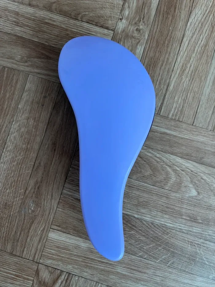 Brosse à cheveux violet - photo numéro 3