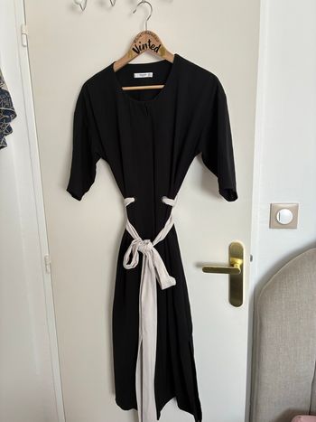 Robe longue noire boutonnée – Mango, taille S (très bon état)