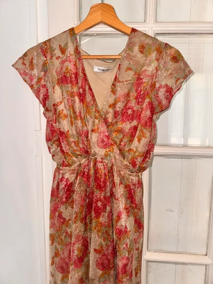 Robe vintage love  Taille unique Plus courte devant que derrière - photo numéro 2