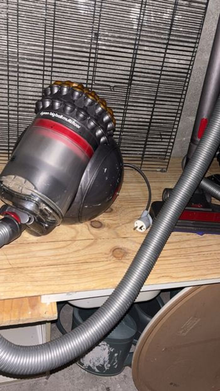 Aspirateur Dyson - photo numéro 4