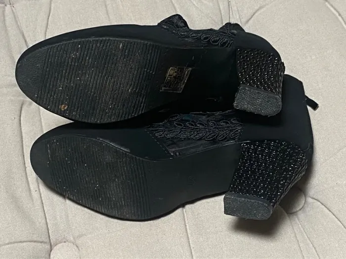Bottines noires à talon avec dentelle taille 36 - photo numéro 5