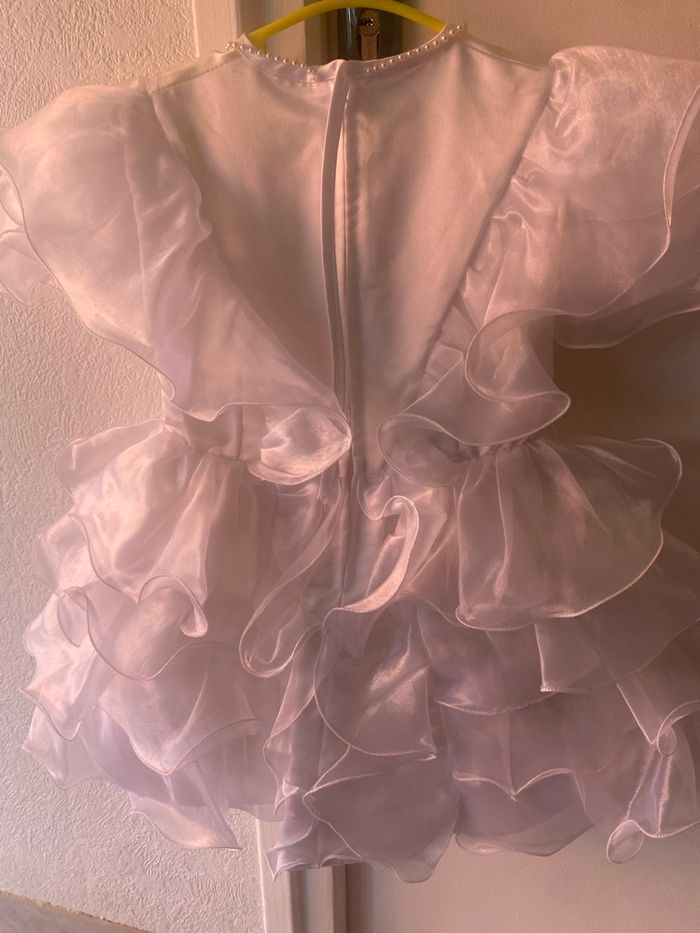 Robe cérémonie avec chapeau et chaussette TBE taille 3/4 ans - photo numéro 8