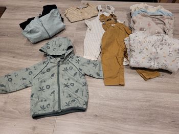 Vêtements bébé 9 mois