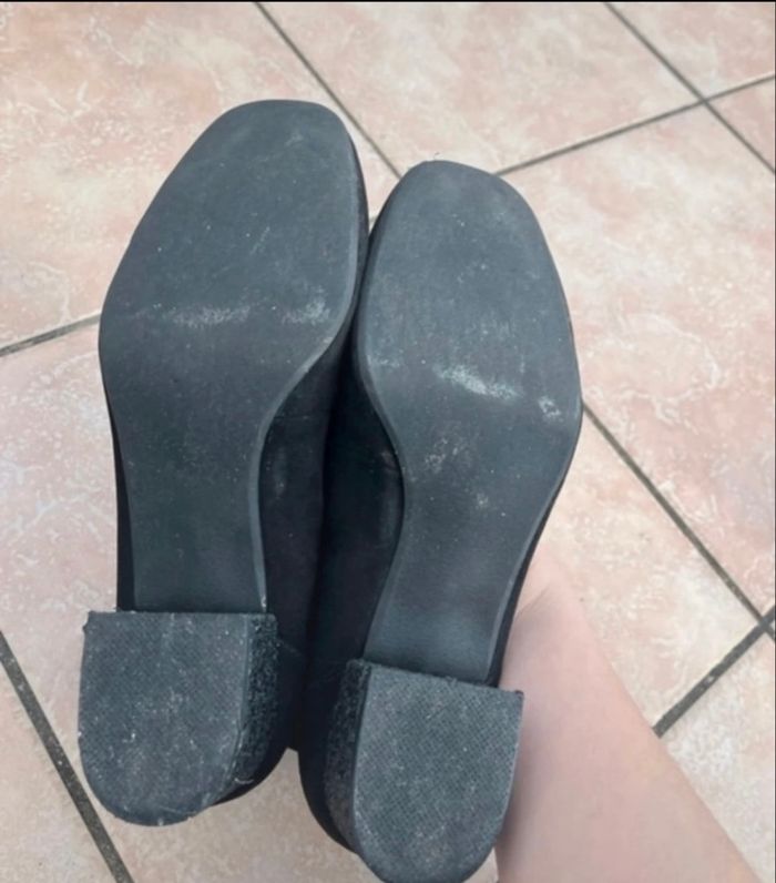 Chaussure à talon matière velours et talon pailletée taille 39 de chez cache cache en bon état - photo numéro 5