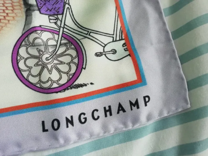 Carré de soie foulard chic longchamp vélo bike Paris glam - photo numéro 2