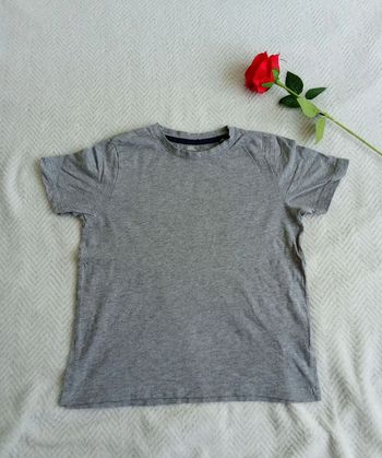 T-shirt garçon ⭐ très bon état ⭐ Taille 9 ans ⭐ pepperts