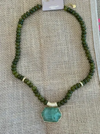 Sublime gros collier habaha Paris jade aventurine zircons acier inoxydable or
