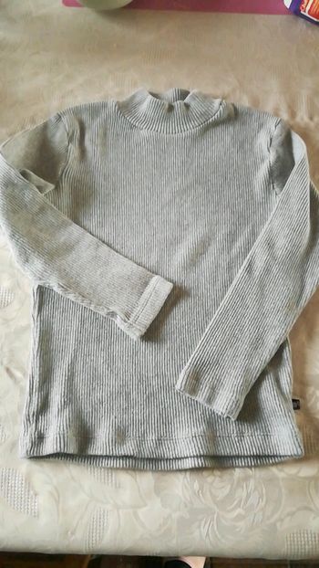 Sous pull cotelle assez epais